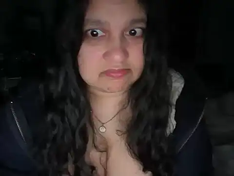 Snapshot of MelanieFawker chatting on November 4, 2025, 4:05 am MelanieFawker online show from November 4, 2025, 4:05 am