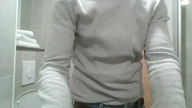 maxmueller321 online show from January 8, 2026, 2:01 pm