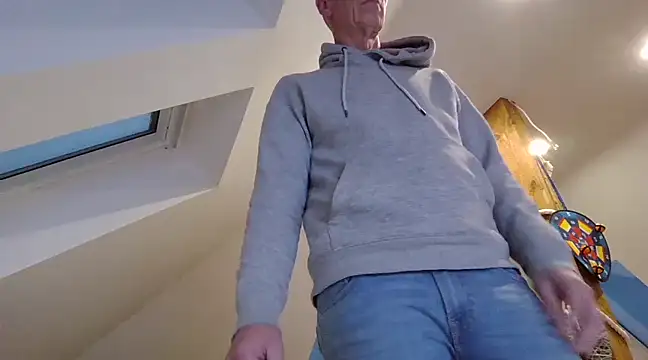 Snapshot of maxmueller321 chatting on December 7, 2024, 3:14 pm maxmueller321 online show from December 7, 2024, 3:14 pm