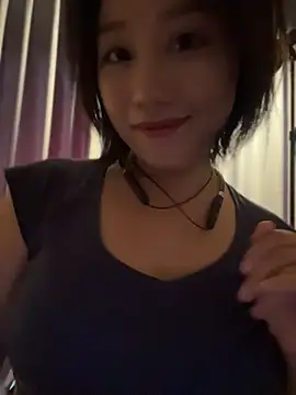 Snapshot of Eliza-E chatting on July 12, 2026, 2:45 am Eliza-E online show from July 12, 2026, 2:45 am