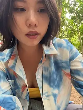 Eliza-E online show from April 21, 2026, 1:53 am