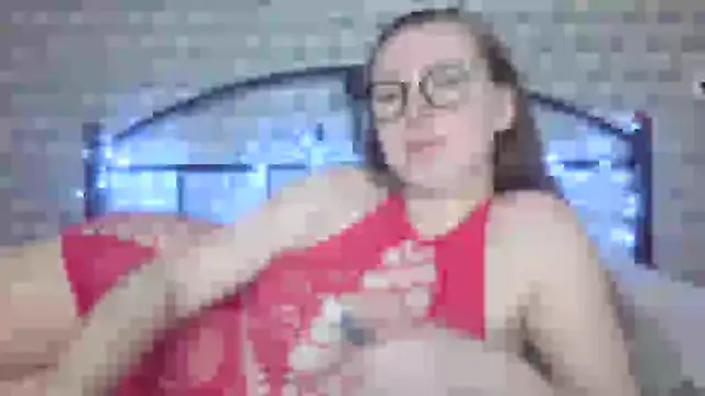 Snapshot of _Leslyy_Solo_1 chatting on February 14, 2025, 6:40 pm Leslyy Solo 1 online show from February 14, 2025, 6:40 pm