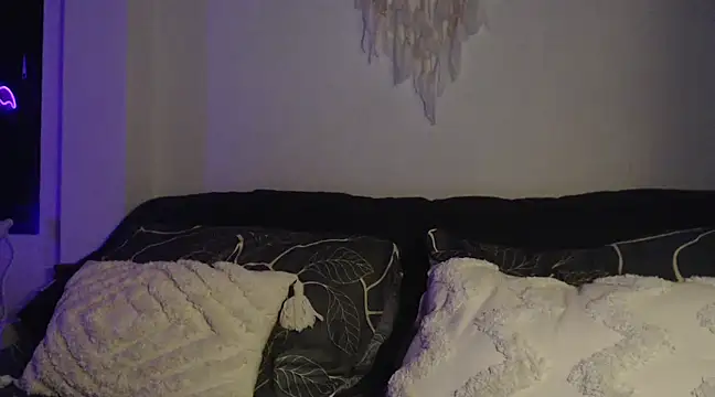 Scarlette-wolfe online show from December 17, 2024, 5:36 pm