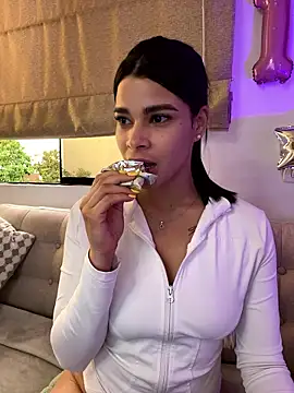 Snapshot of DaryRos chatting on January 15, 2026, 11:30 pm DaryRos online show from January 15, 2026, 11:30 pm