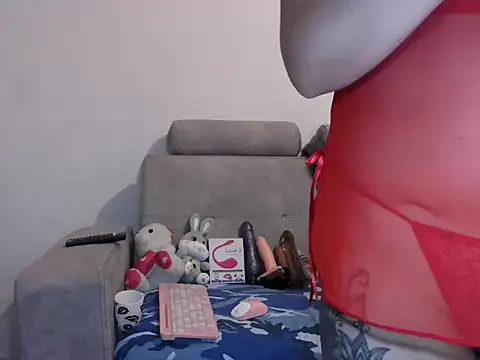 PenelopeHot 91 online show from April 25, 2026, 7:44 pm