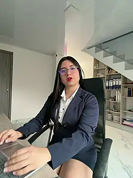 Snapshot of VAL_PRINCESS chatting on August 9, 2026, 9:10 pm VAL PRINCESS online show from August 9, 2026, 9:10 pm
