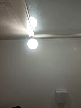 sarahhh1987 online show from February 26, 2026, 8:03 am