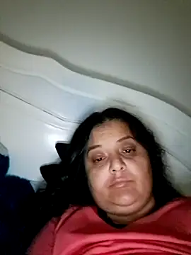 sarahhh1987 online show from November 19, 2025, 6:30 pm