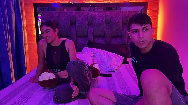 Snapshot of Juva___ chatting on November 14, 2025, 12:47 am Juva online show from November 14, 2025, 12:47 am