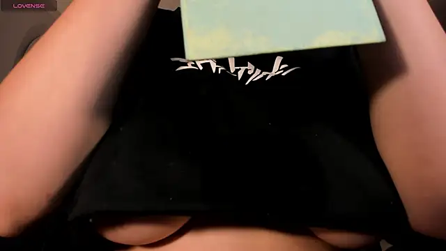 Snapshot of BellaRose_X chatting on February 15, 2026, 6:03 am BellaRose X online show from February 15, 2026, 6:03 am