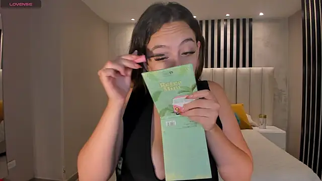 BellaRose X online show from April 9, 2026, 5:20 am