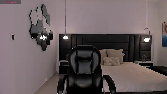 Snapshot of AliceHarper_ chatting on March 9, 2025, 3:54 am AliceHarper online show from March 9, 2025, 3:54 am