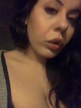 Snapshot of holyeroticss chatting on November 8, 2025, 2:26 am holyeroticss online show from November 8, 2025, 2:26 am