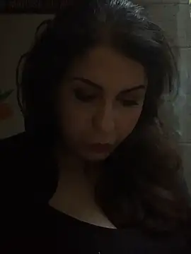 Snapshot of holyeroticss chatting on October 22, 2025, 10:19 pm holyeroticss online show from October 22, 2025, 10:19 pm