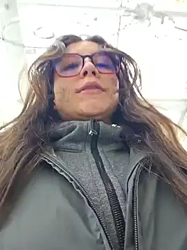 Snapshot of mmmVirginia chatting on November 28, 2025, 7:14 pm mmmVirginia online show from November 28, 2025, 7:14 pm