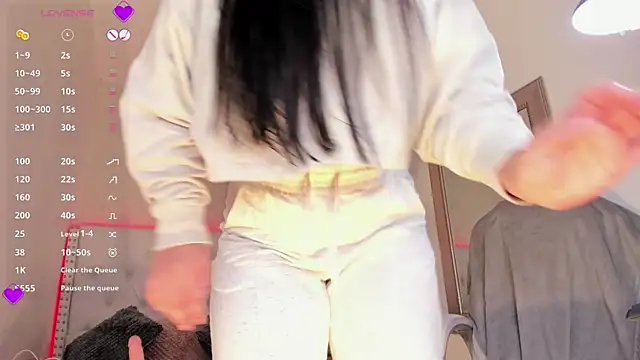 Snapshot of aliscollins_ chatting on October 19, 2025, 1:41 am aliscollins online show from October 19, 2025, 1:41 am