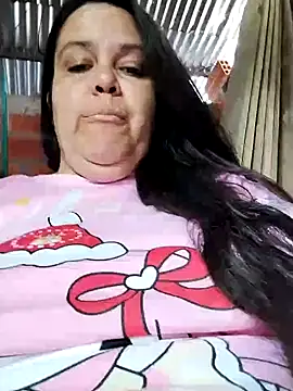 Snapshot of lunanataly chatting on November 19, 2025, 2:39 pm lunanataly online show from November 19, 2025, 2:39 pm