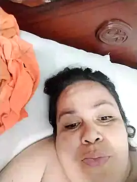 Snapshot of lunanataly chatting on November 21, 2025, 1:15 am lunanataly online show from November 21, 2025, 1:15 am