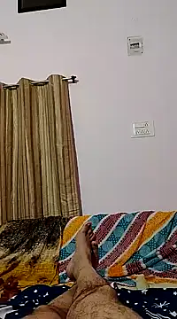 Snapshot of roadtucker123 chatting on February 26, 2025, 4:38 pm roadtucker123 online show from February 26, 2025, 4:38 pm