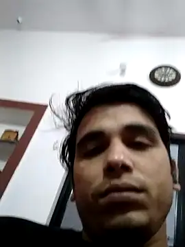 Snapshot of roadtucker123 chatting on December 13, 2024, 11:55 am roadtucker123 online show from December 13, 2024, 11:55 am