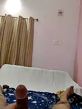 Snapshot of roadtucker123 chatting on February 3, 2025, 10:32 pm roadtucker123 online show from February 3, 2025, 10:32 pm