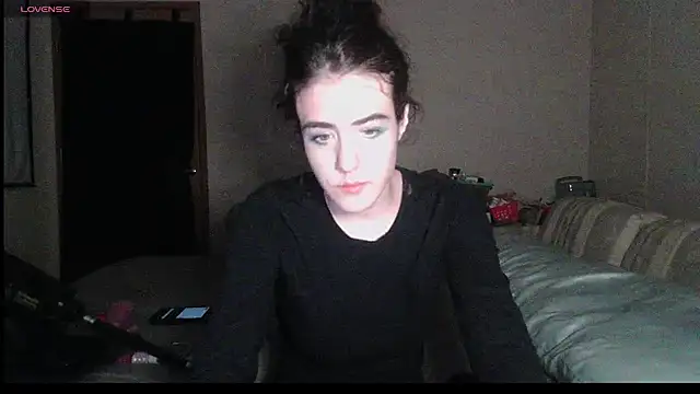 Snapshot of rileyyb_ chatting on July 9, 2026, 11:59 pm rileyyb online show from July 9, 2026, 11:59 pm