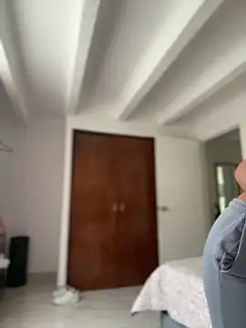 Salome golvert online show from February 1, 2026, 9:57 pm