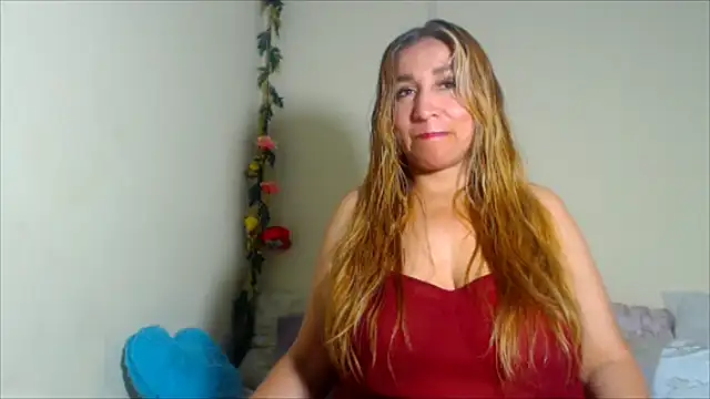 Snapshot of sharloth_x18 chatting on July 13, 2026, 1:27 am sharloth x18 online show from July 13, 2026, 1:27 am