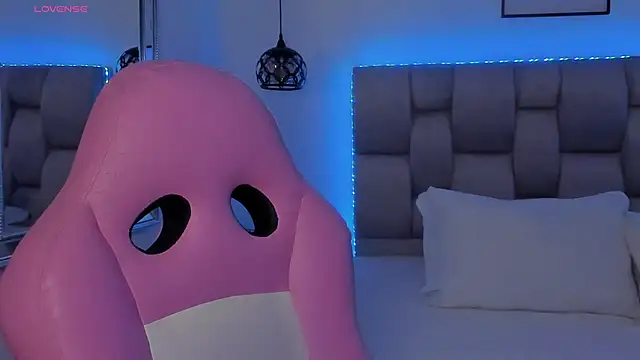 Susan-Sweet-7 online show from February 12, 2026, 8:30 pm