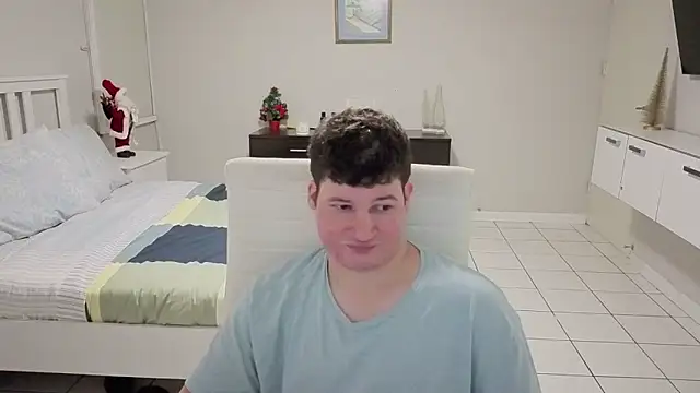 Snapshot of Lorenzo_hernandez chatting on November 26, 2025, 4:40 pm Lorenzo hernandez online show from November 26, 2025, 4:40 pm