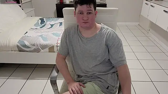 Lorenzo hernandez online show from December 16, 2025, 3:38 pm