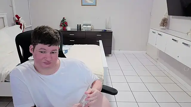 Lorenzo hernandez online show from January 9, 2026, 12:17 am