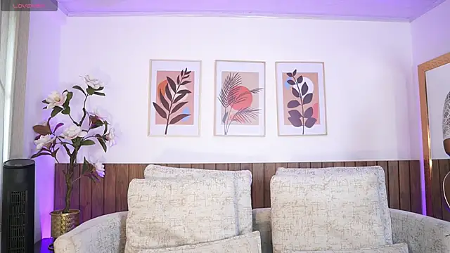 Snapshot of Zarawilliams chatting on November 8, 2025, 11:36 am Zarawilliams online show from November 8, 2025, 11:36 am