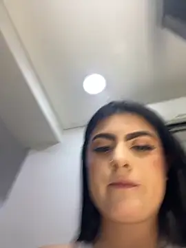 Snapshot of IrisBaker chatting on October 22, 2025, 9:13 pm IrisBaker online show from October 22, 2025, 9:13 pm