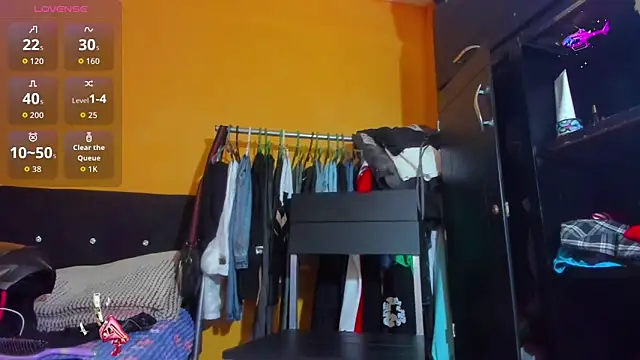 Snapshot of smoker445 chatting on February 13, 2026, 5:13 pm smoker445 online show from February 13, 2026, 5:13 pm