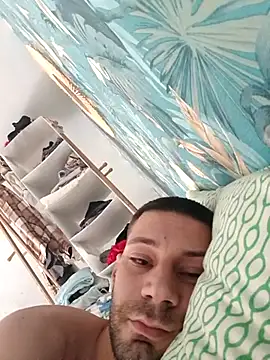 Snapshot of litleboy92 chatting on October 15, 2025, 1:08 pm litleboy92 online show from October 15, 2025, 1:08 pm