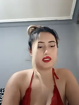 Snapshot of afrodizyak chatting on February 13, 2025, 11:17 am afrodizyak online show from February 13, 2025, 11:17 am