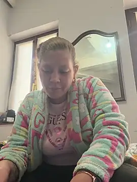 Snapshot of andreinitahg chatting on January 17, 2025, 11:17 am andreinitahg online show from January 17, 2025, 11:17 am