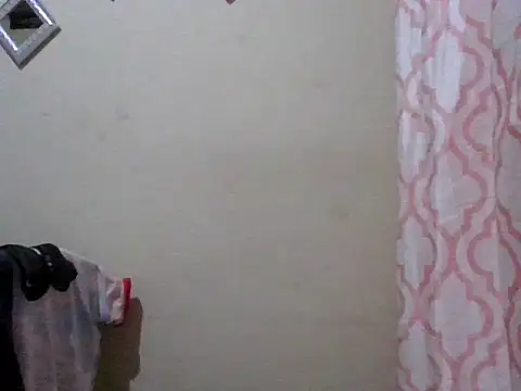 Pineda-301193 online show from October 30, 2025, 12:36 pm