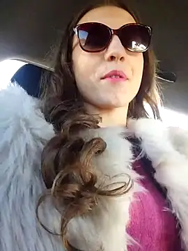 Snapshot of Milky_flexy_cat chatting on March 18, 2025, 2:17 pm Milky flexy cat online show from March 18, 2025, 2:17 pm