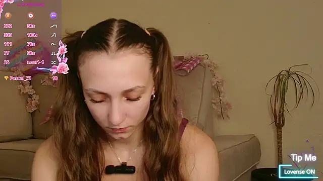 Snapshot of Milky_flexy_cat chatting on May 9, 2026, 3:48 pm Milky flexy cat online show from May 9, 2026, 3:48 pm