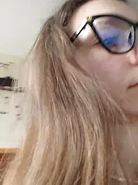 Snapshot of Milky_flexy_cat chatting on March 14, 2025, 2:08 pm Milky flexy cat online show from March 14, 2025, 2:08 pm