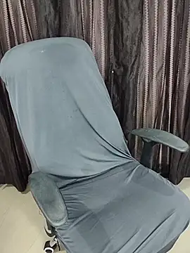 Snapshot of Tanvi-patil chatting on November 6, 2025, 5:06 pm Tanvi-patil online show from November 6, 2025, 5:06 pm