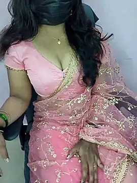 Snapshot of Tanvi-patil chatting on March 10, 2025, 7:11 am Tanvi-patil online show from March 10, 2025, 7:11 am