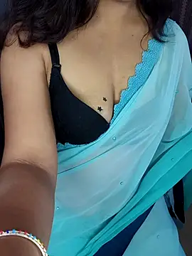 Snapshot of Tanvi-patil chatting on January 16, 2025, 7:28 am Tanvi-patil online show from January 16, 2025, 7:28 am