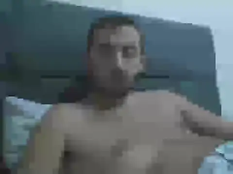 Snapshot of laynufff chatting on October 9, 2025, 5:02 pm laynufff online show from October 9, 2025, 5:02 pm