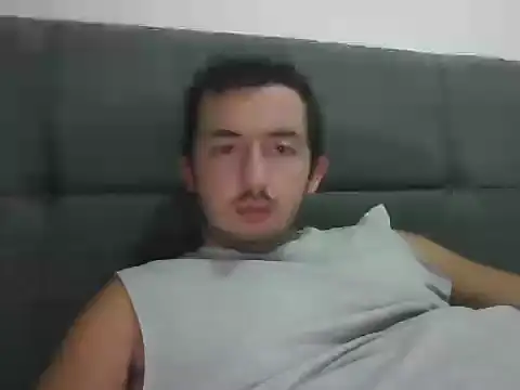 Snapshot of laynufff chatting on September 19, 2025, 9:19 pm laynufff online show from September 19, 2025, 9:19 pm