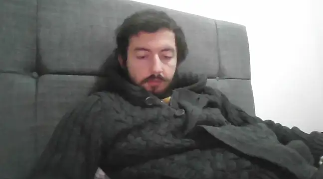 Snapshot of laynufff chatting on March 21, 2025, 11:23 pm laynufff online show from March 21, 2025, 11:23 pm