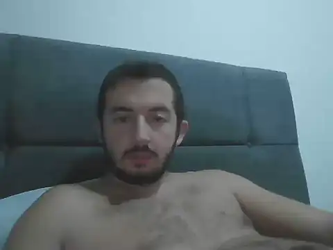 Snapshot of laynufff chatting on November 3, 2025, 5:16 pm laynufff online show from November 3, 2025, 5:16 pm