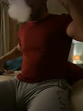 FumesClouds online show from December 28, 2024, 6:06 am